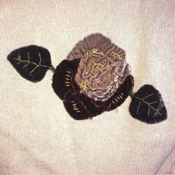 5/$25
Arden B. Cropped Knit Shrug M Beige Crocheted Embroidered Tan Taupe - Picture 6 of 6